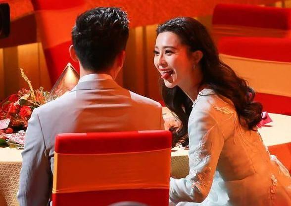 李晨父亲爆料是哪一集视频,揭秘李晨身世之谜，哪一集视频揭露惊人真相？